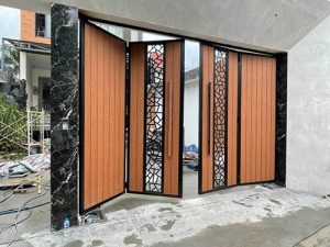 Mẫu cửa cổng gỗ nhựa composite 4 cánh