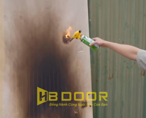 Thí nghiệm khò lửa cửa composite