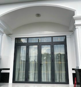 Cửa nhôm kính